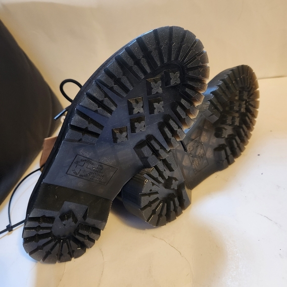 Dr. Martens 101 Quad boots size 7 BNWOB - Picture 10 of 10